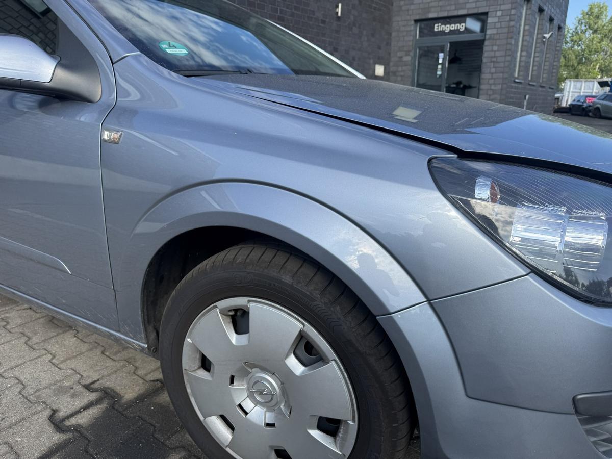 Opel Astra H original Kotfl&uuml;gel vorn rechts Z163 Lichtsilber Bj.2006